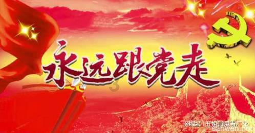 宝宝在睡觉的时候嘴角微扬，这是做到美梦了吗？